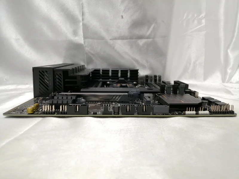 ASROCK Motherboard B650M PG LIGHTNING