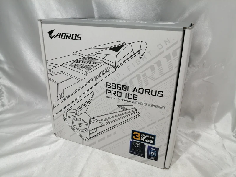Carte mère GIGABYTE B860I