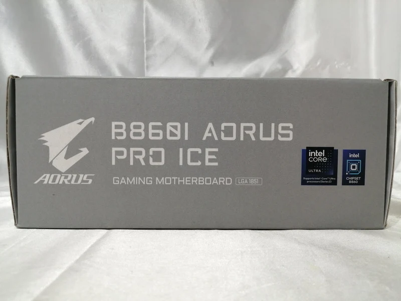 Carte mère GIGABYTE B860I