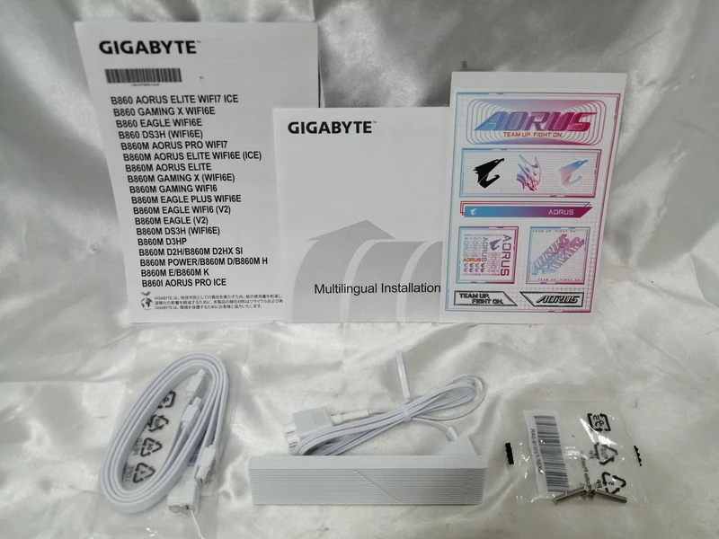 Carte mère GIGABYTE B860I