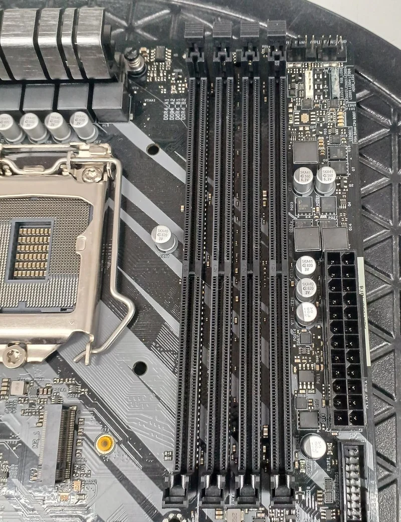 ASROCK Motherboard H470 PHANTOM GAMING4