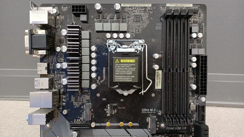 ASROCK Motherboard: Z370M PRO4
