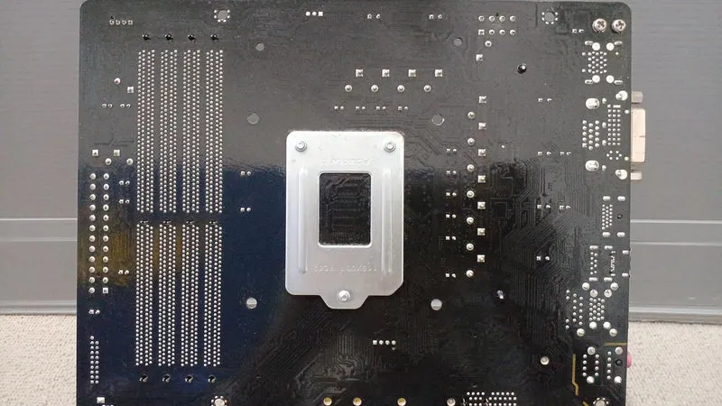 ASROCK Motherboard: Z370M PRO4