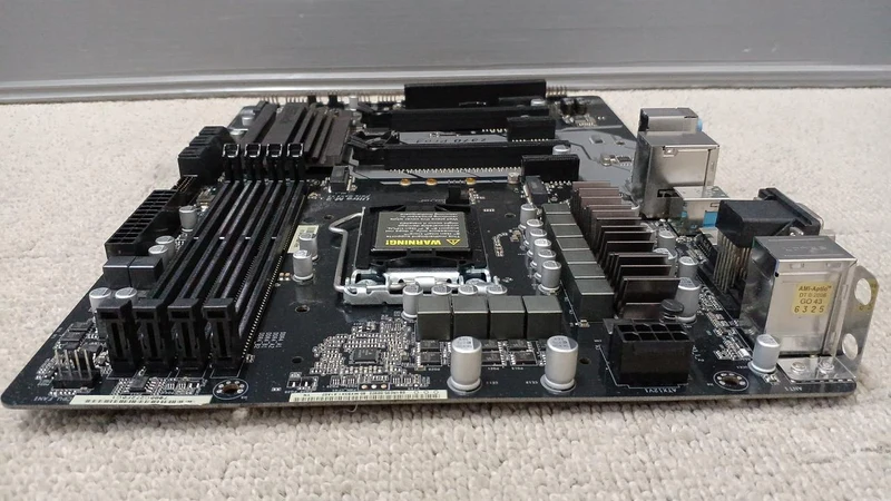 ASROCK Motherboard: Z370M PRO4