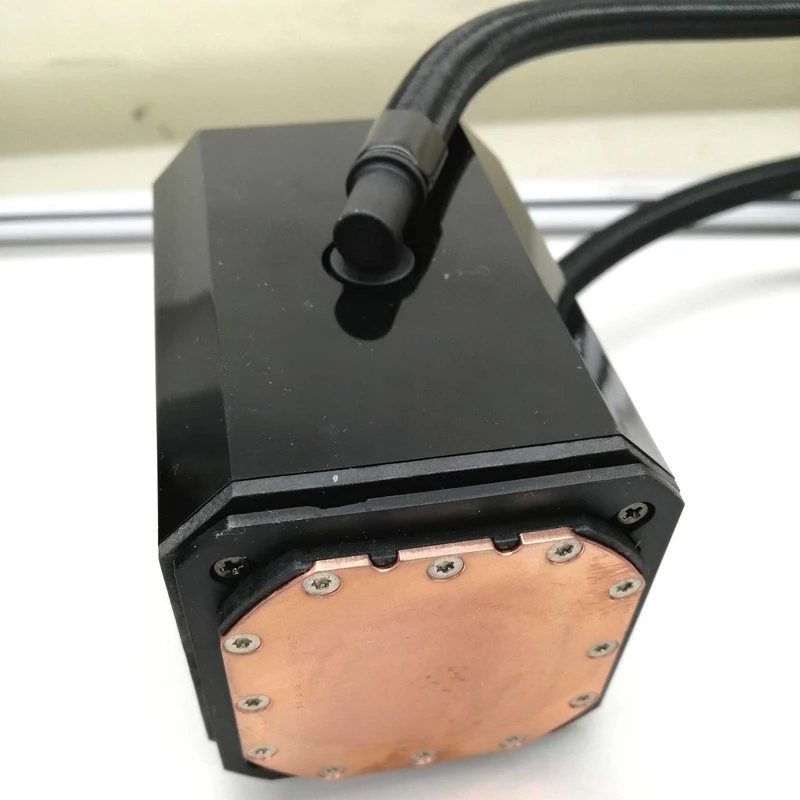 Refroidisseur de processeur INWIN IW-LC-SR24