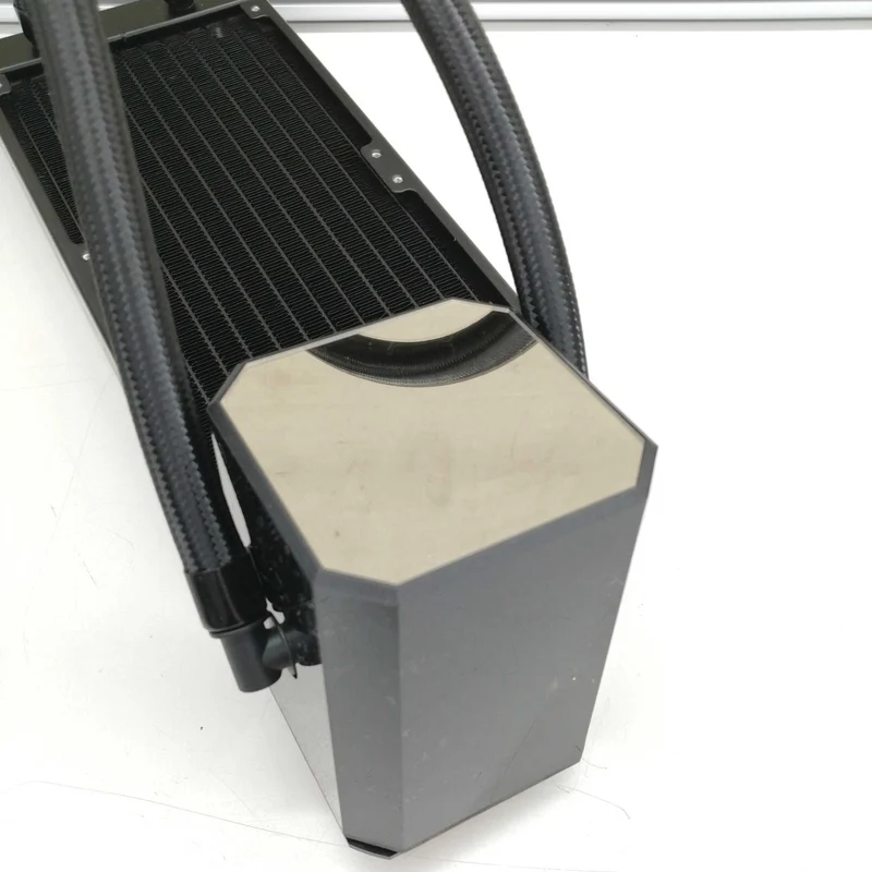 Refroidisseur de processeur INWIN IW-LC-SR24