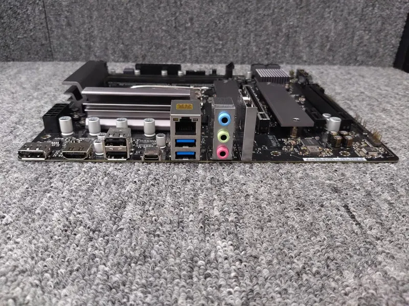 ASROCK Motherboard B760M