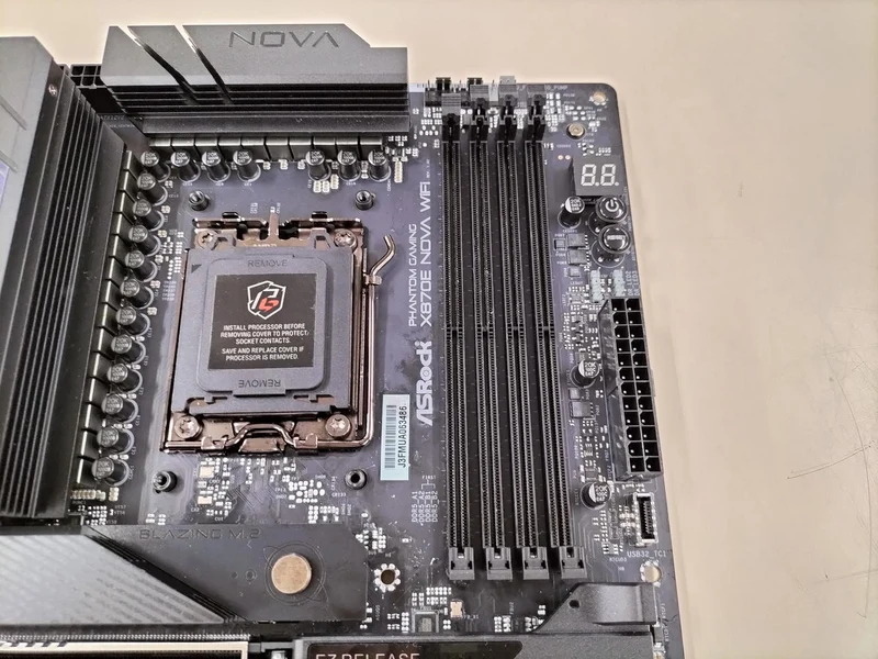 ASROCK Motherboard: X870E NOVA