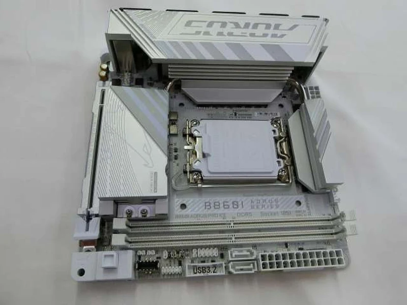GIGABYTE LGA1851-Compatible Motherboard AORUS B860I AORUS PRO ICE