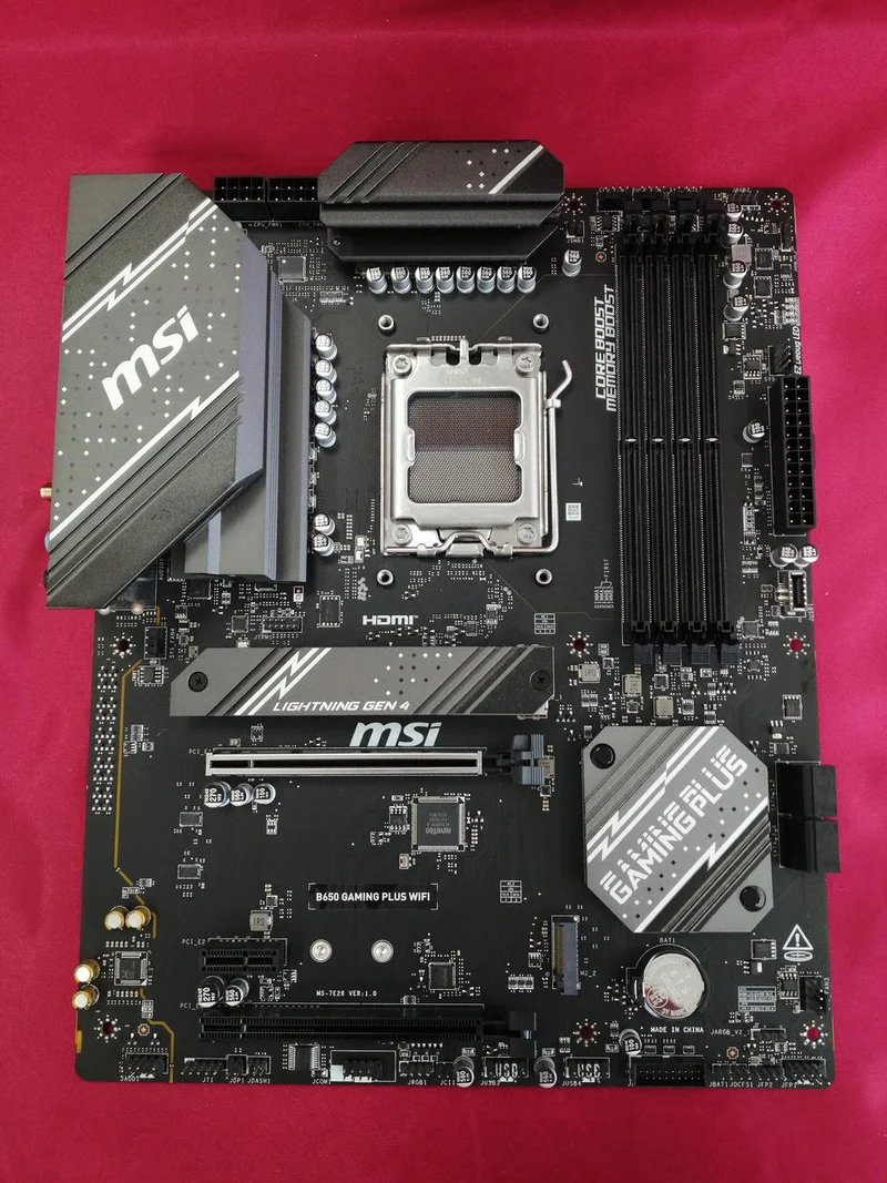 Carte mère MSI B650 GAMING PLUS WIFI