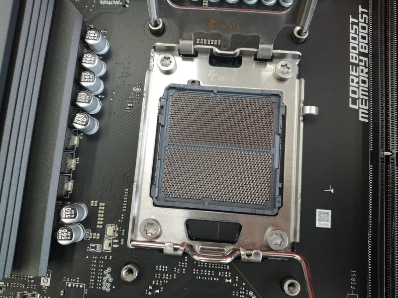 Carte mère MSI B650 GAMING PLUS WIFI
