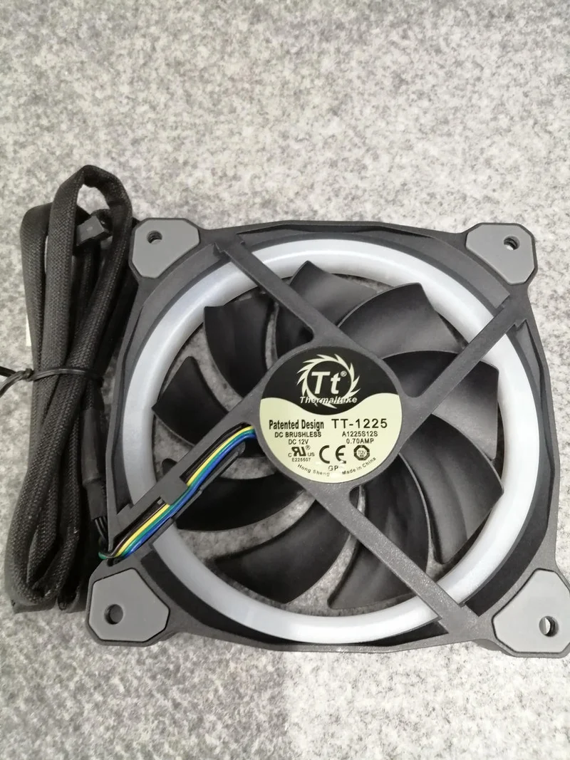Thermaltake Case Fan CL-F054-PL12SW-A