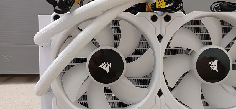 [JUNK] CORSAIR Water-cooled CPU cooler RWF0047