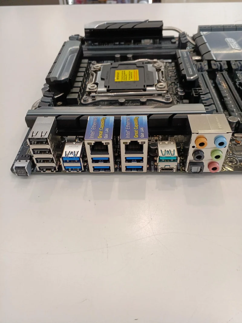 ASUS INTEL-Compatible Motherboard WS X299 SAGE