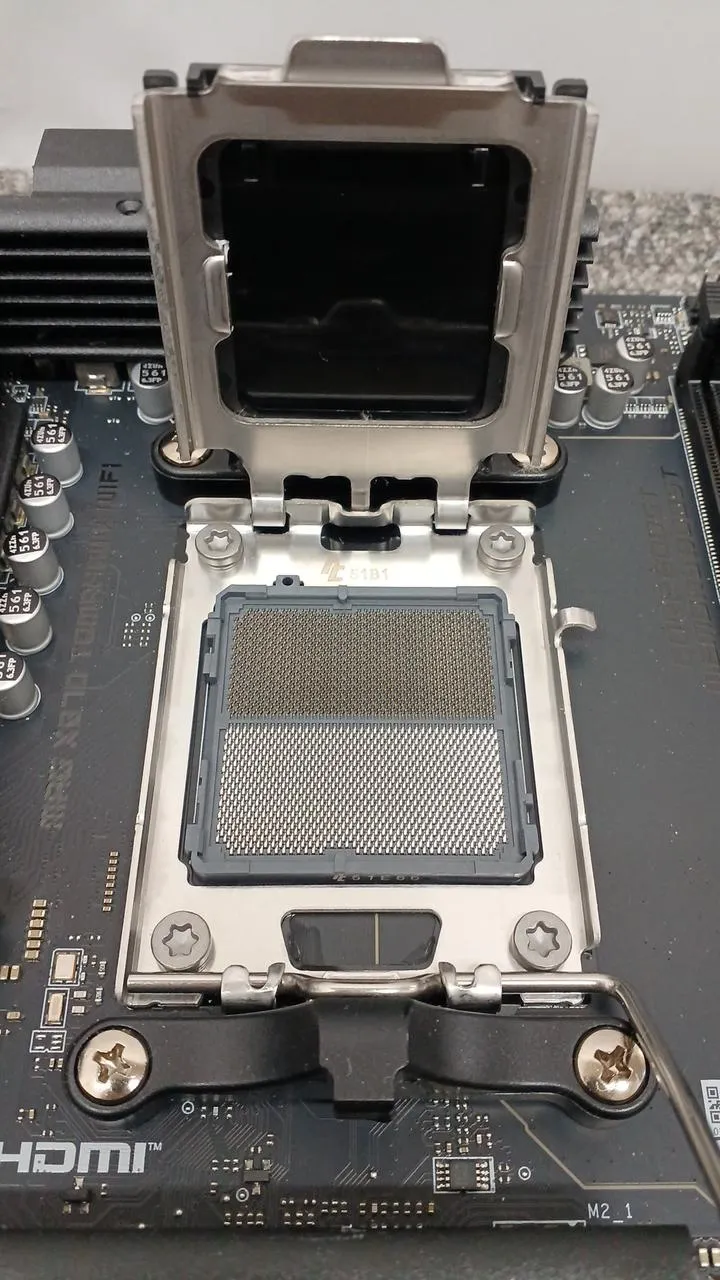 Carte mère MSI MAG X870 TOMAHAWK WIFI
