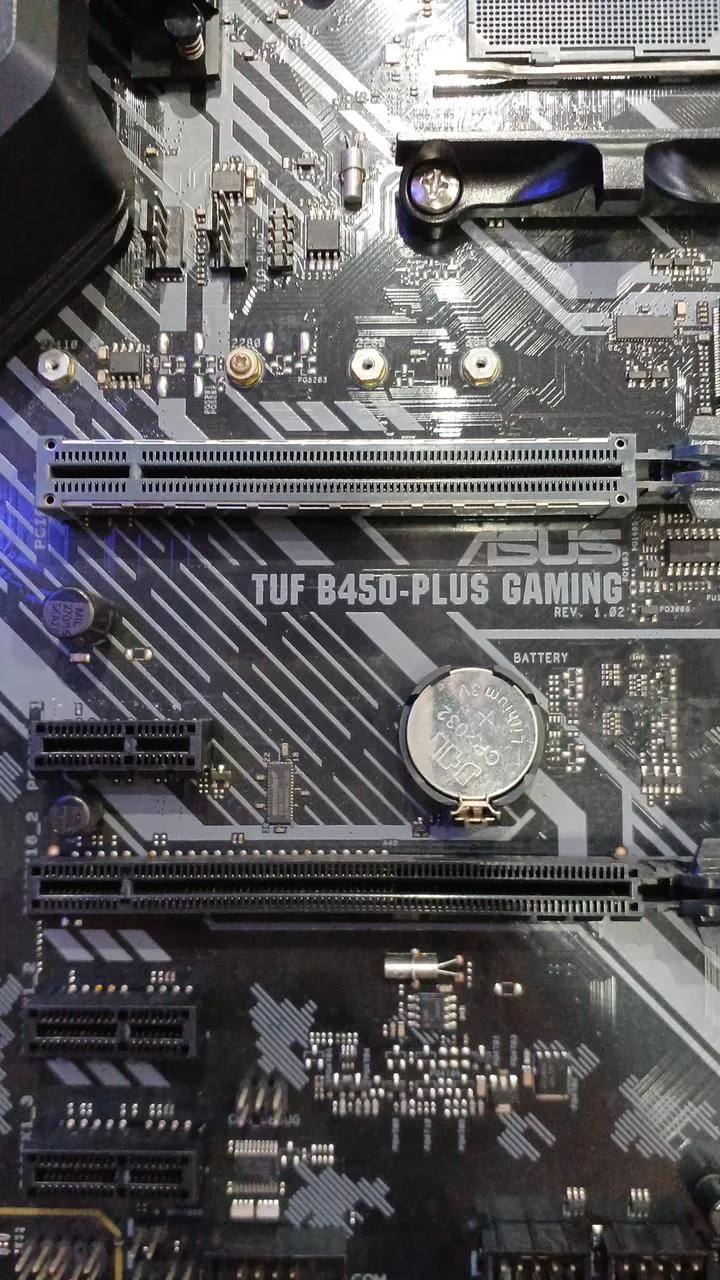 Carte mère ASUS TUF B450-PLUS GAMING