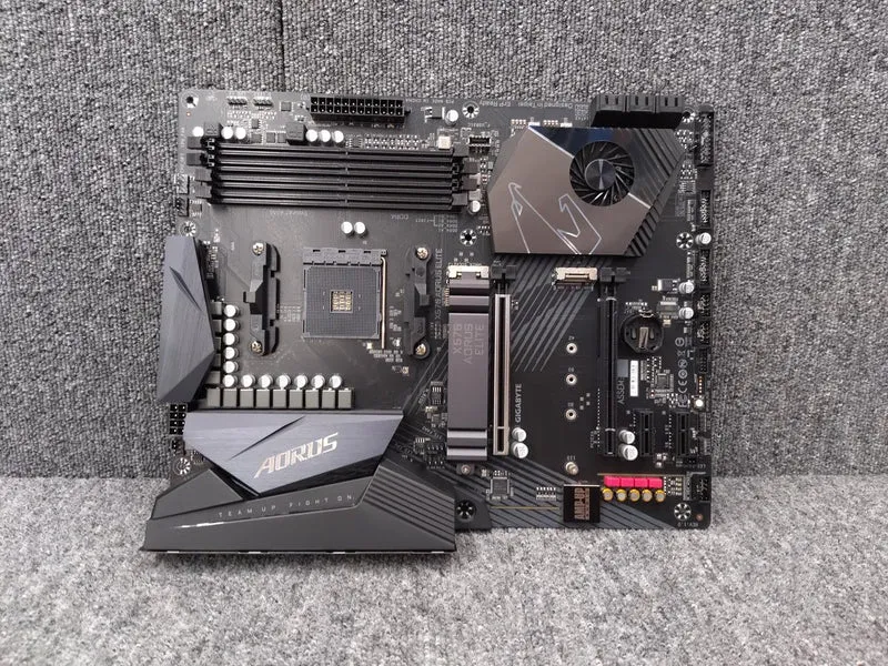 GIGABYTE Motherboard X570 AORUS ELITE