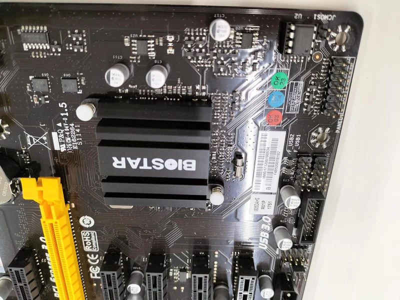 Carte mère BIOSTAR TB250-BTC PRO