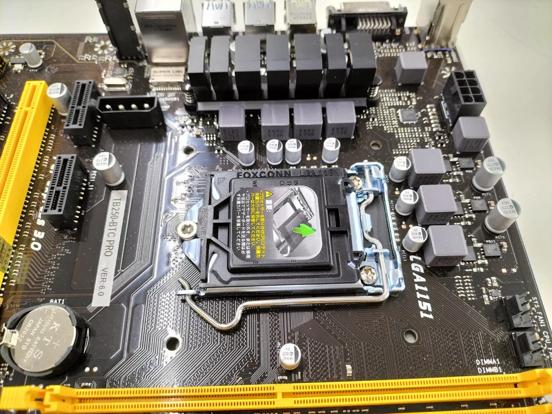 Carte mère BIOSTAR TB250-BTC PRO