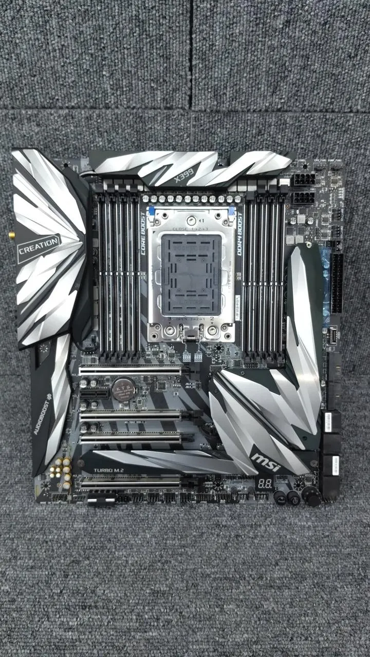 [JUNK] MSI Motherboard X399 CREATION