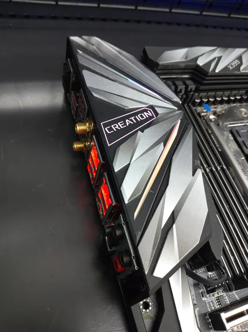 [JUNK] MSI Motherboard X399 CREATION