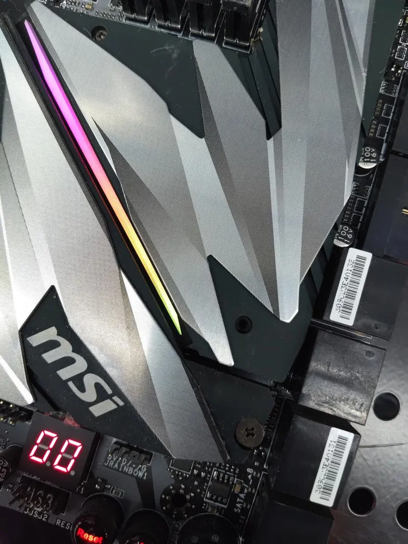 [JUNK] MSI Motherboard X399 CREATION