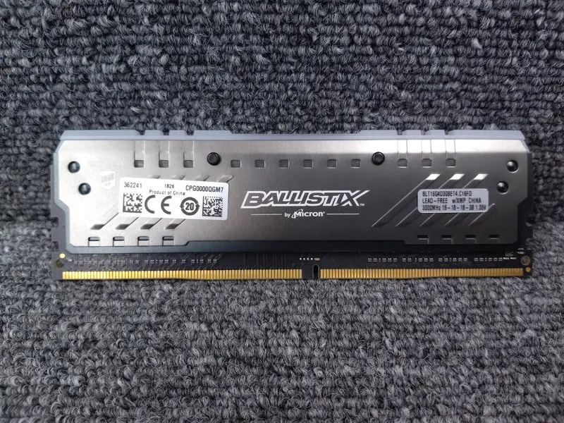Mémoire MICRON DD4 W4U3000BMR
