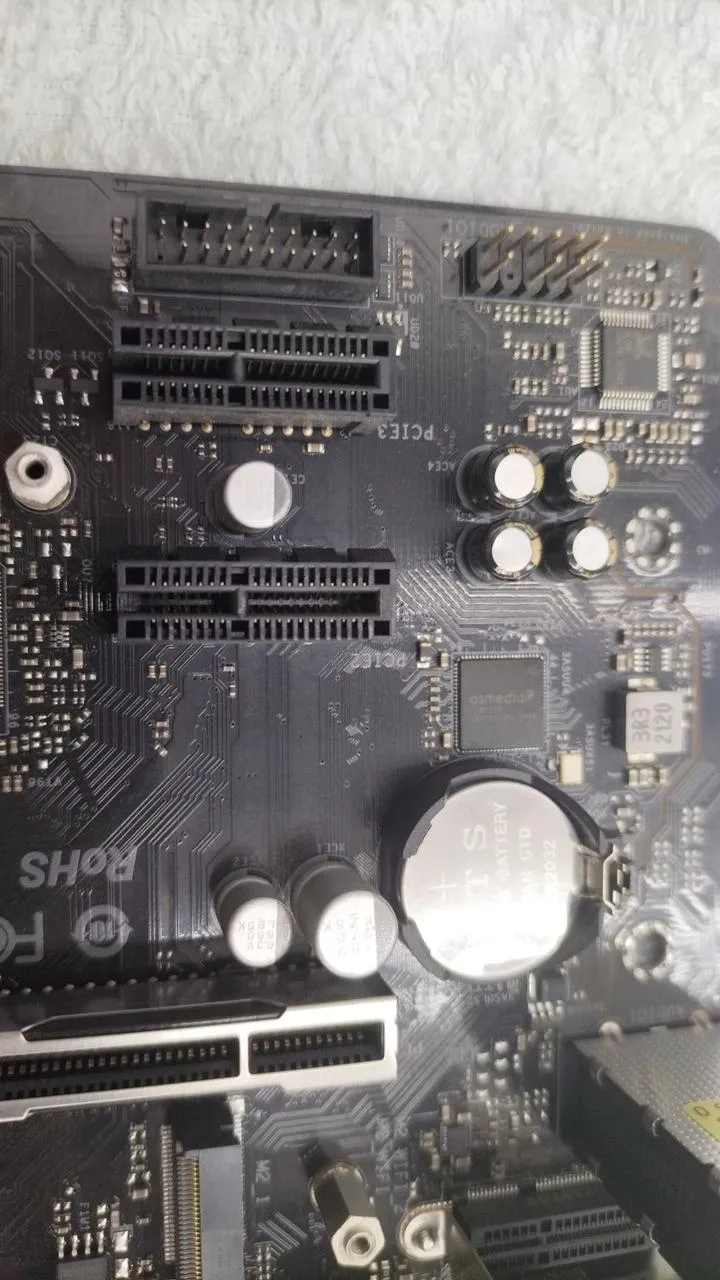 ASROCK Motherboard B560M