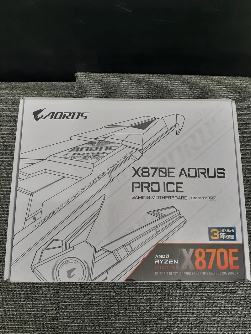 Carte mère GIGABYTE X870E AORUS PRO ICE