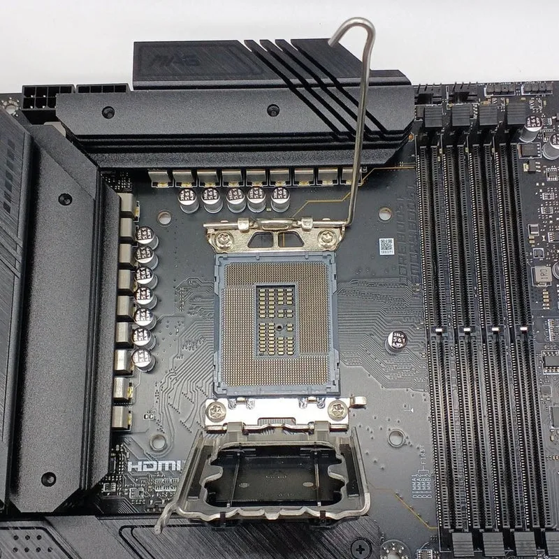 [À DÉCHETER] Carte mère MSI MAG Z790 TOMOHAW