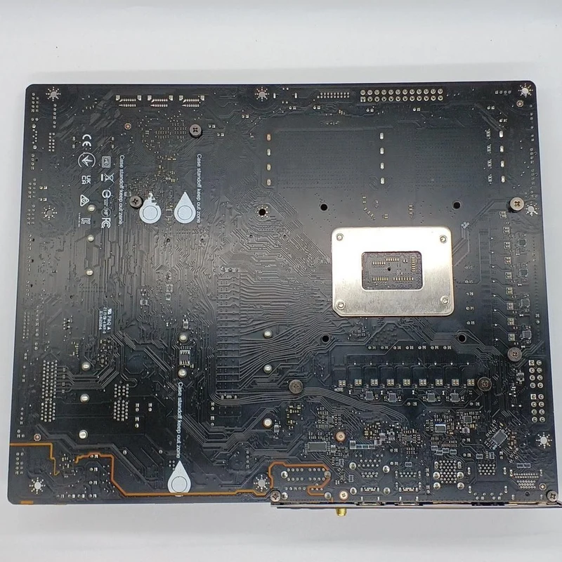 [À DÉCHETER] Carte mère MSI MAG Z790 TOMOHAW
