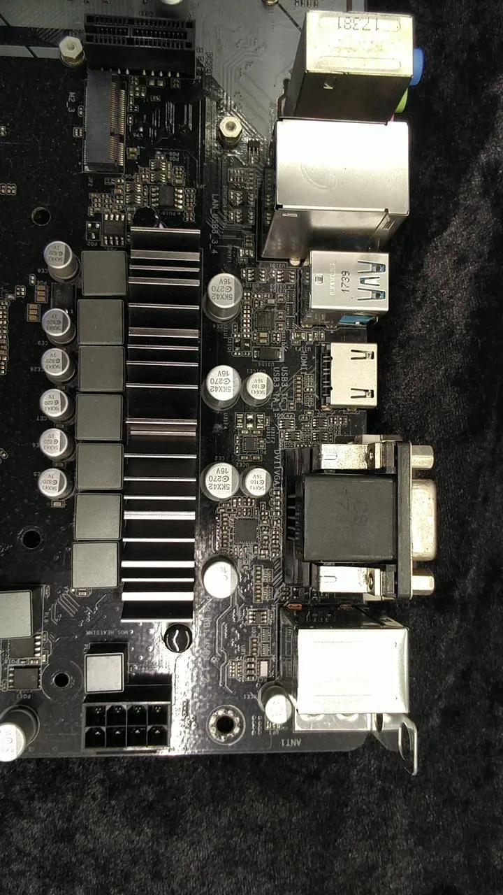 [À DÉCHETER] Carte mère ASROCK Z370 PRO4