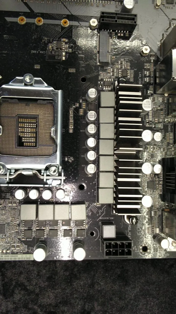 [À DÉCHETER] Carte mère ASROCK Z370 PRO4