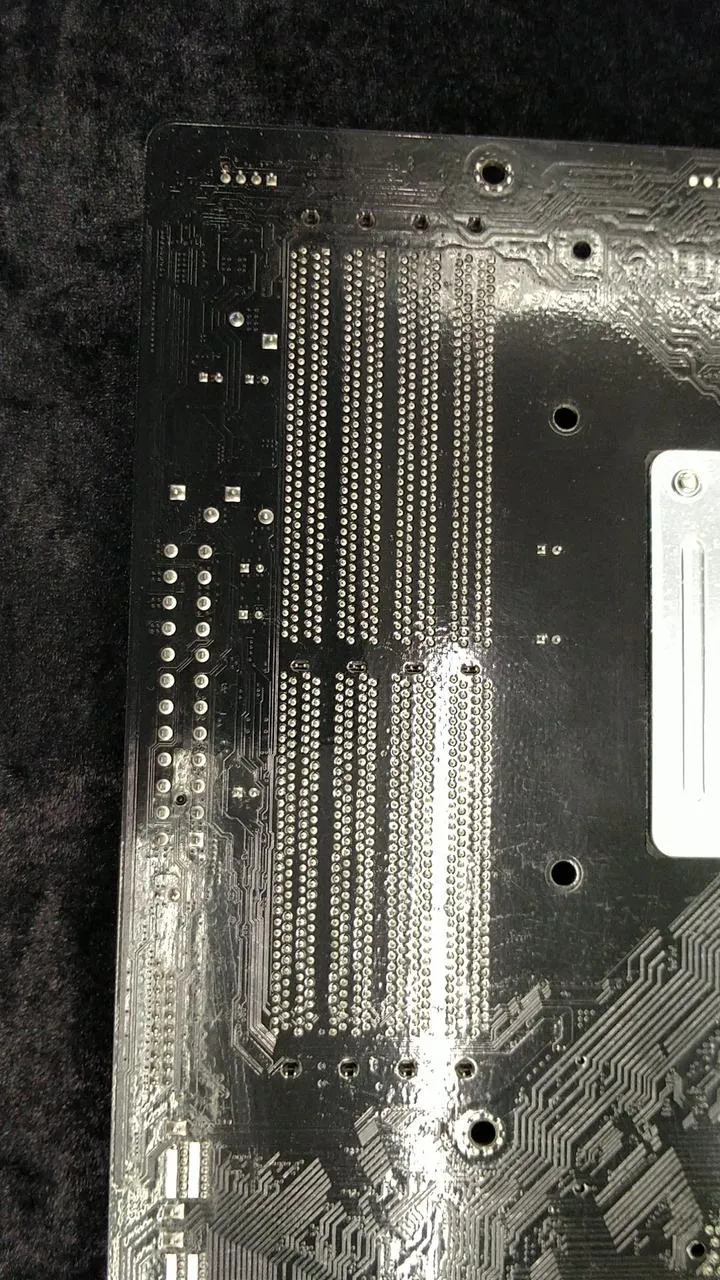 [À DÉCHETER] Carte mère ASROCK Z370 PRO4