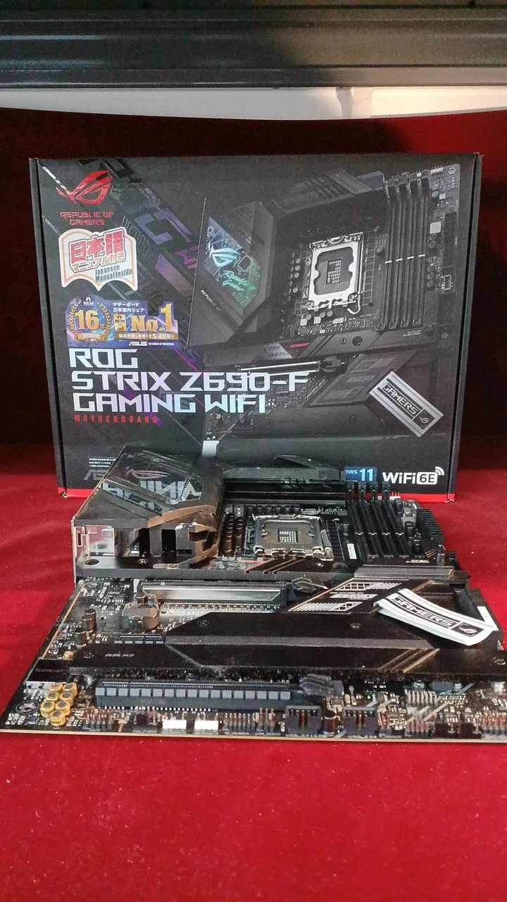 [JUNK] ASUS Motherboard ROG STRIX Z690-F GAMING WIFI
