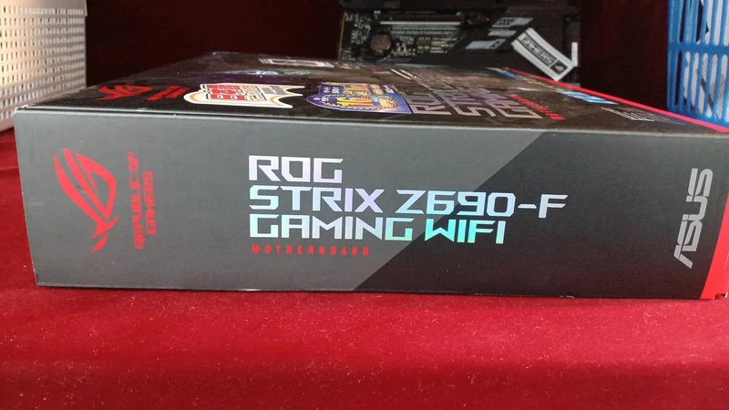 [JUNK] ASUS Motherboard ROG STRIX Z690-F GAMING WIFI