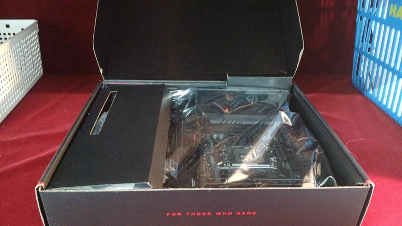 [JUNK] ASUS Motherboard ROG STRIX Z690-F GAMING WIFI