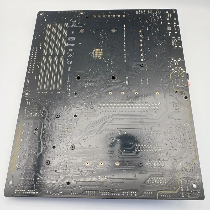 [À DÉCHETER] Carte mère ASUS compatible AMD TUF GAMING X570-PLUS