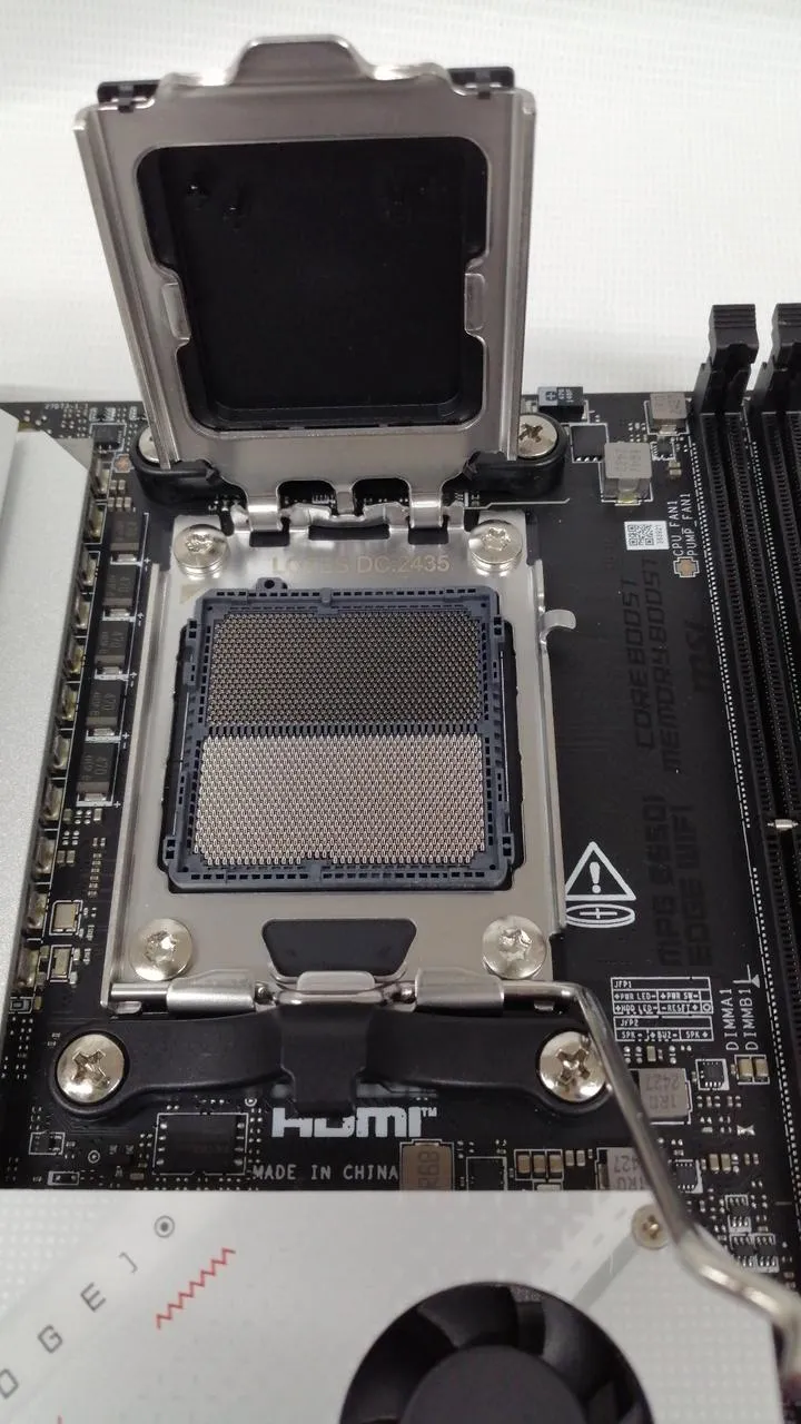 MSI Motherboard MPG B650I EDGE WIFI