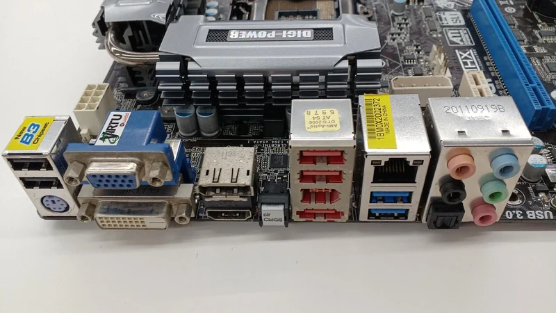 ASROCK Motherboard Z68 EXTREME4