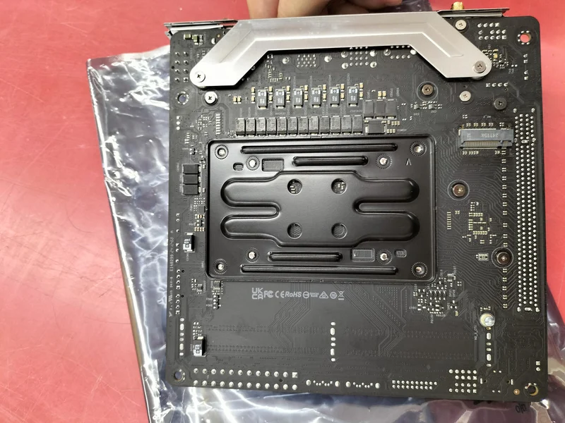 Carte mère ASROCK B650I LIGHTNING WIFI