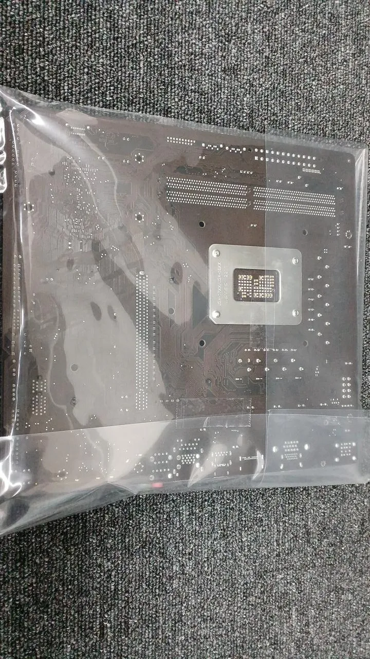 GIGABYTE Motherboard: B660M GAMING AC DDR4