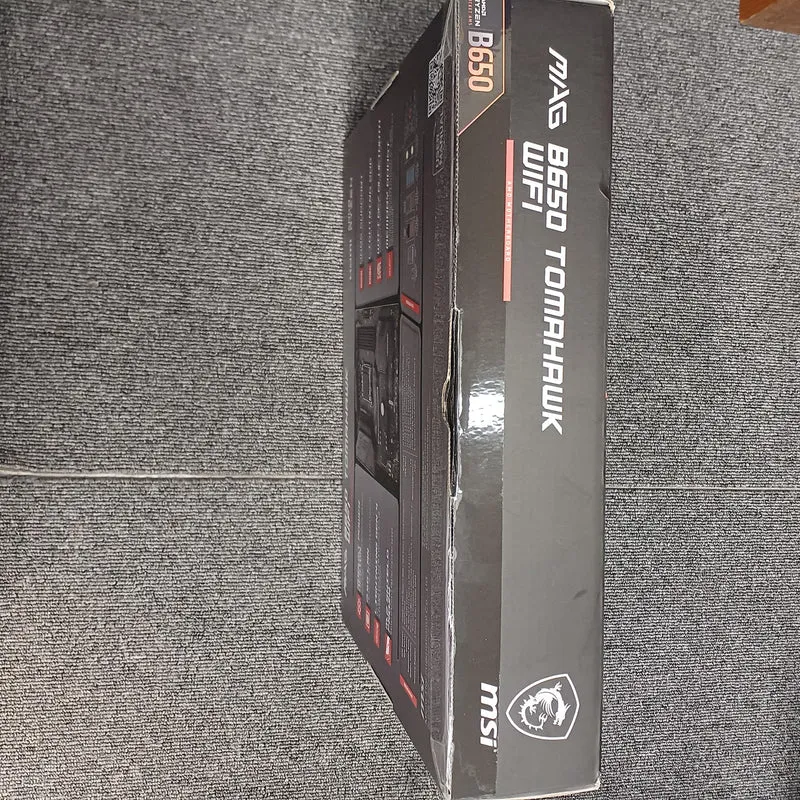 MSI Motherboard MAG B650 TOMAHAWK WI-FI