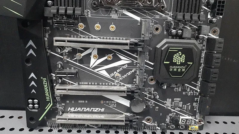 [JUNK] HUANANZI Motherboard X99-F8
