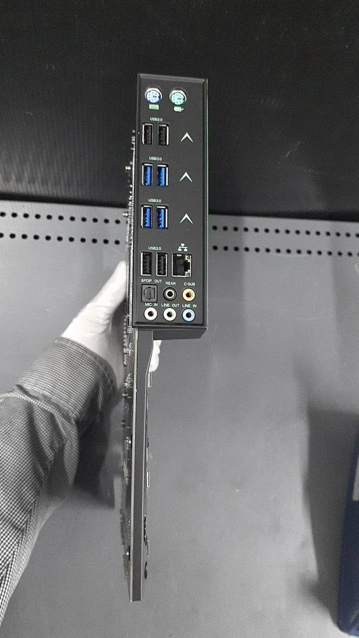 [JUNK] HUANANZI Motherboard X99-F8