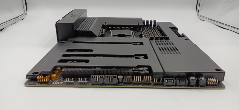 NZXT Motherboard 80G70036-00671