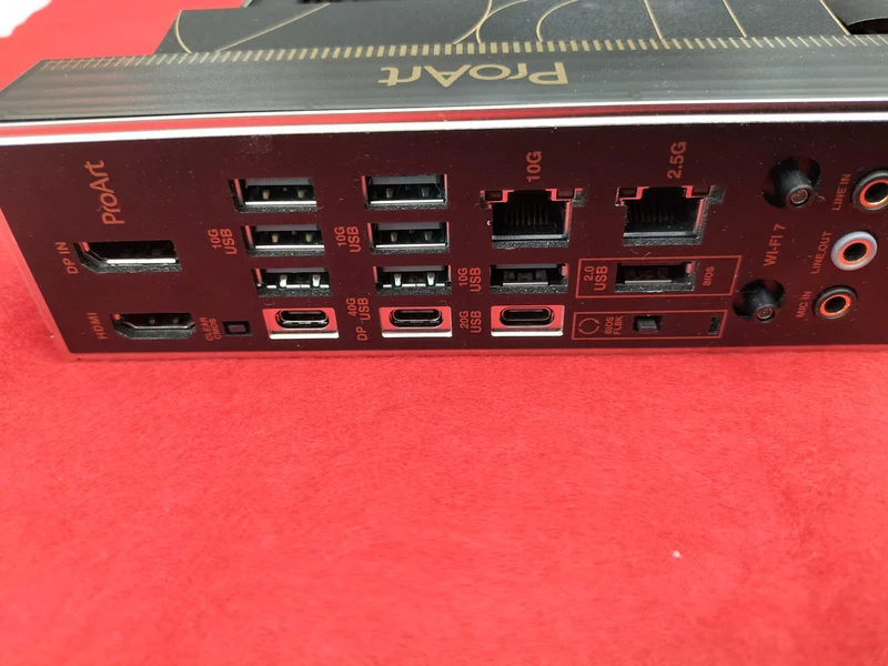 ASUS AMD-compatible motherboard X-870E CREATOR WIFI