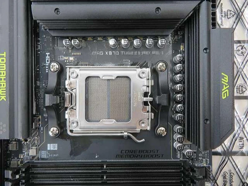 MSI AMD-compatible motherboard MAG X870 TOMAHAWK WIFI