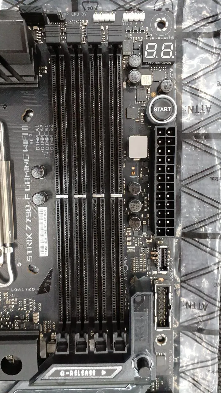 Carte mère ASUS ROG STRIX Z790-E GAMING WIFI II