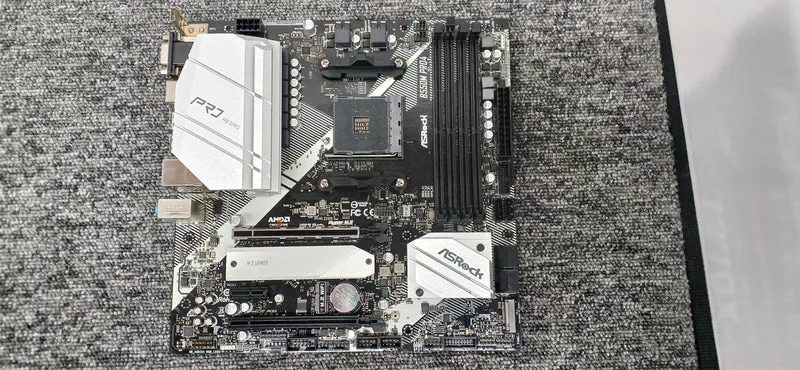 Carte mère ASROCK : B550M PRO4